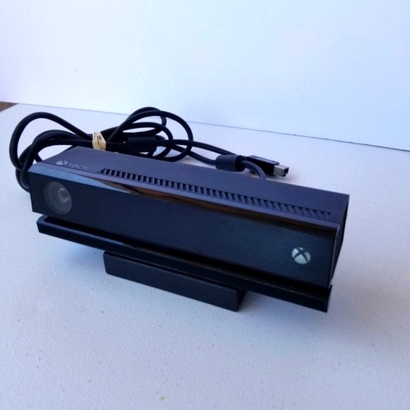 MICROSOFT KINECT1520 Kinect Sensor Model 1520 for Xbox One - Picture 2 of 4